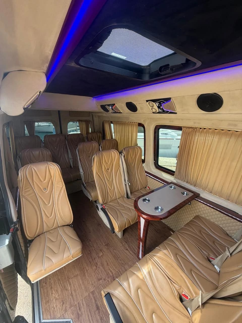Mercedes Sprinter 14+1 - Photo 4