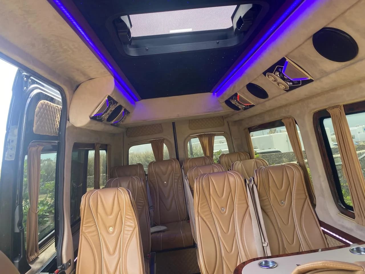 Mercedes Sprinter 16+1 - Photo 2